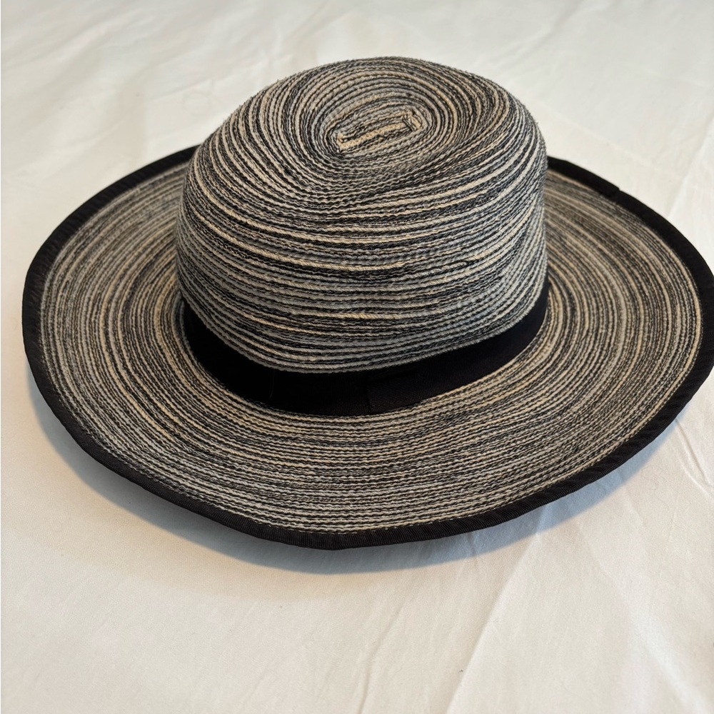 SOLAR ESCAPE Sun‎ Hat Women's One Size Wide Brim Gardening Striped Black Band